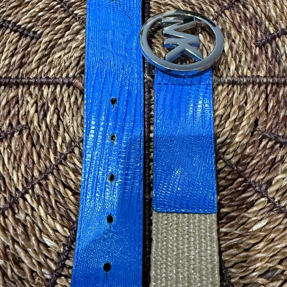 Michael Kors Stretch Straw Belt MK Logo‎ Buckle Sz L 39” Blue Silver Embossed